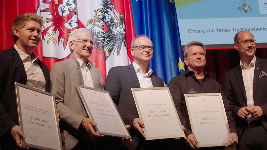 © Land Tirol/Lukas Järvinen Ehrung der Tiroler Traditionsbetriebe