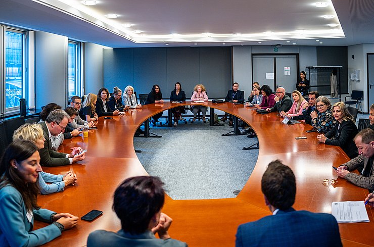 Austausch mit EU-ParlamentarierInnen
