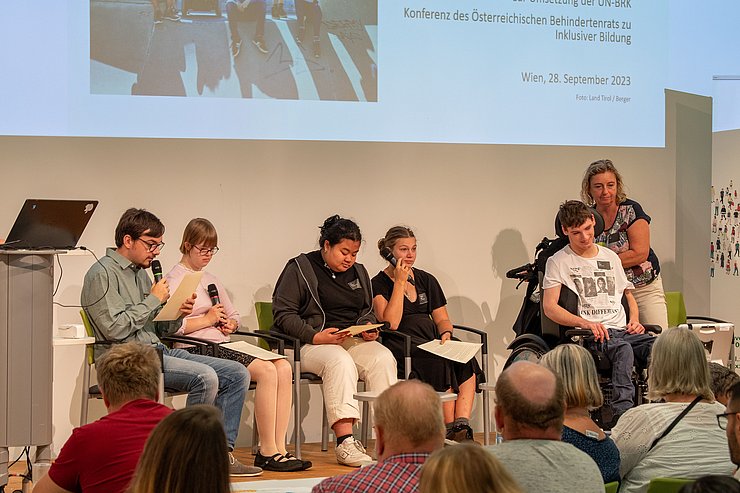 © Thomas Irschik Mitglieder des Jugendbeirats