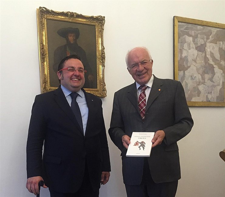 © Landtagsdirektion v.l. Delegationsleiter Casals und LTP van Staa