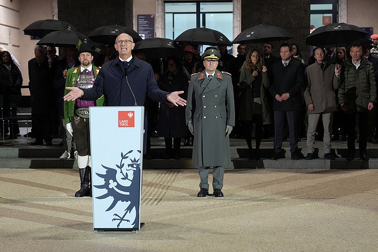 © Land Tirol/Jovanovic LH Anton Mattle: "Vor 80 Jahren wurde die demokratische Republik Österreich wiedererrichtet. Mit ihr kamen starke Bundesländer, politische Parteien und freie Medien."