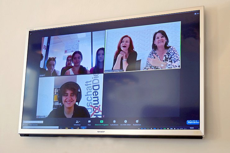 © Landtagsdirektion Tirol/Zimmermann Bildschirm mit den TeilnehmerInnen des virtuellen Workshops