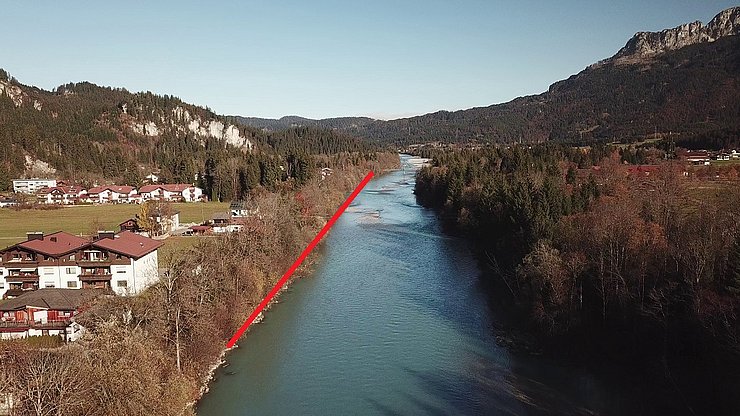© Land Tirol/Reiter Die Uferverbauung am linken Lechufer muss teilweise saniert werden. (schematische Darstellung!)