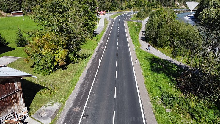 © Land Tirol/Hanny 06 Fertiger Strassenabschnitt