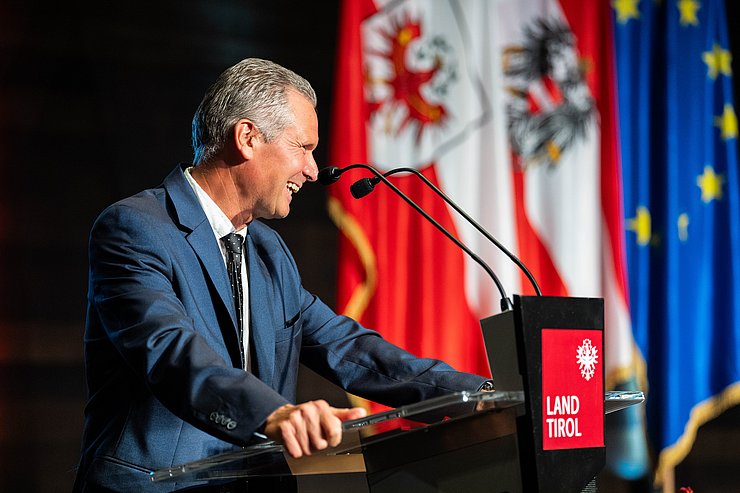 © Land Tirol/Christanell BH Platzgummer bei Ansprache