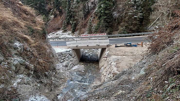 Aufnahme der neuen Brücke