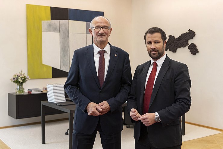 © Land Tirol/Die Fotografen Seit einem Jahr an der Regierungsspitze: LH Anton Mattle und LHStv Georg Dornauer