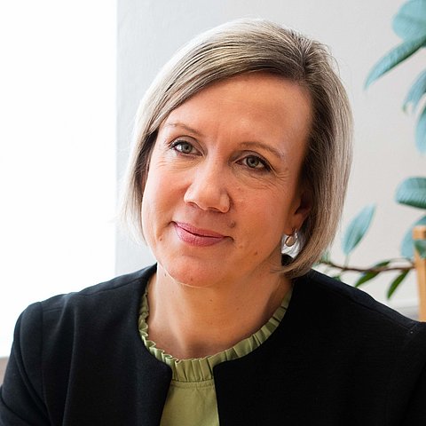 Landesvolksanwältin Doris Winkler-Hofer kommt mit ihrem Team in die Bezirke.