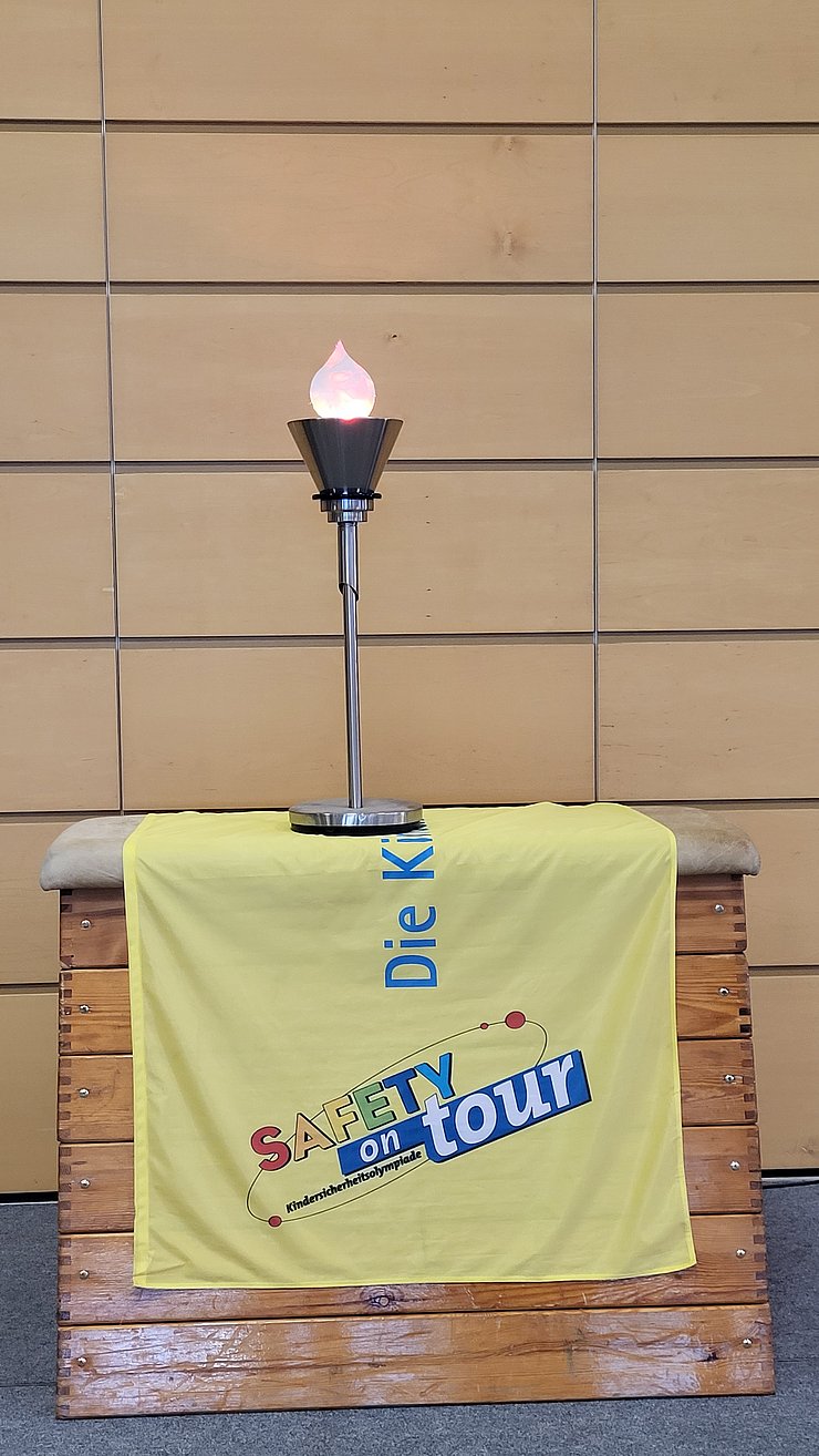 Das olympische Feuer brennt