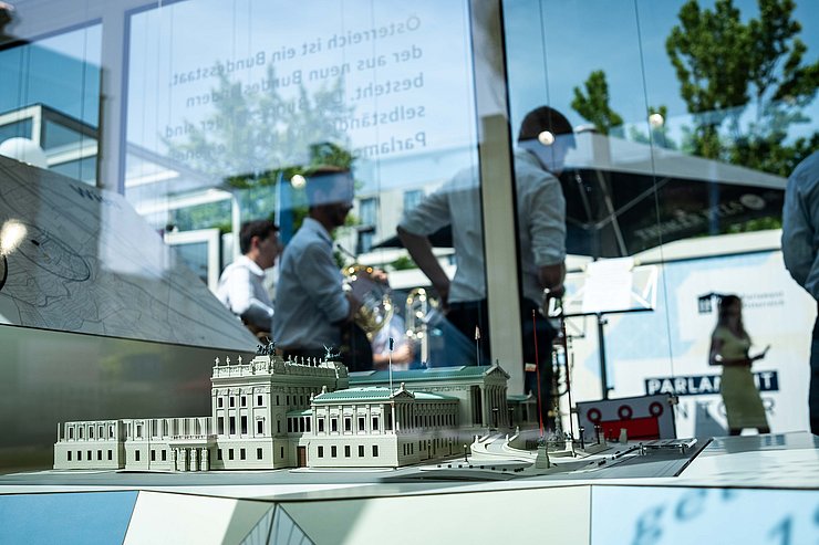 © Landtagsdirektion Tirol/Christanell Die Wanderausstellung "Parlament on Tour" stoppt bis 7. Juli in Innsbruck.