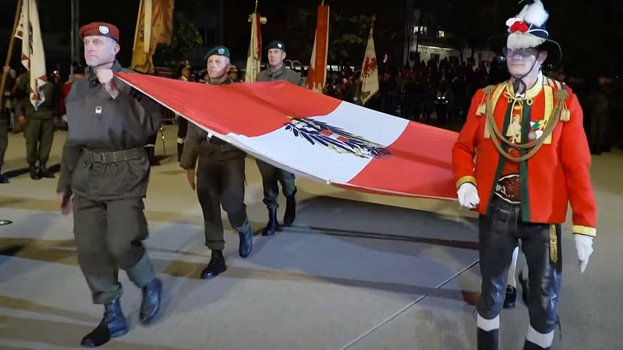 © Zapfenstreich / Raggl Großer Österreichischer Zapfenstreich