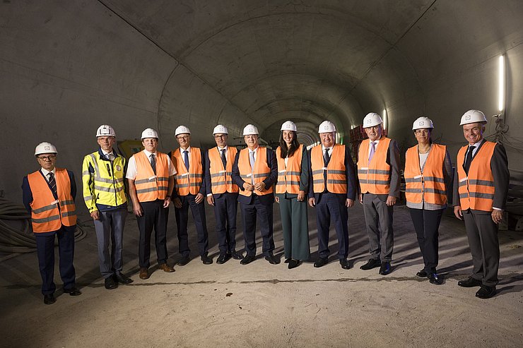 Tunnelbesichtigung der politischen VertreterInnen gemeinsam mit den Vorständen der BBT SE. 