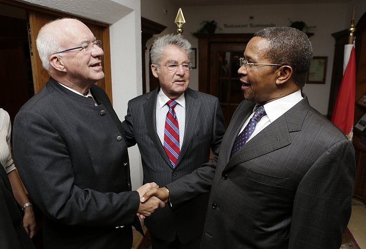 © Österreichische Präsidentschaftskanzlei LTP van Staa, Bundespräsident Fischer, Präsident Kikwete