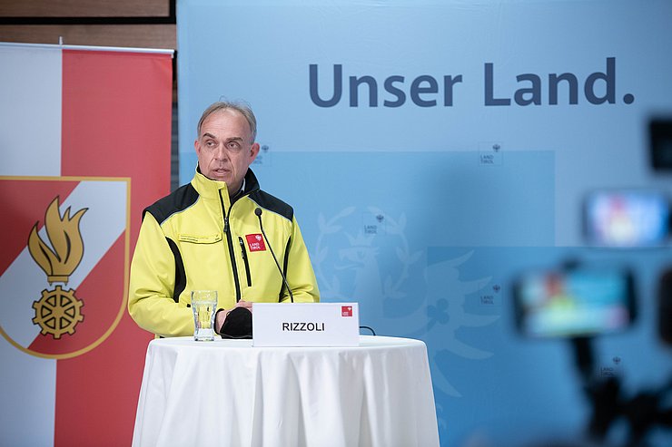 © Land Tirol/G.Berger Elmar Rizzoli: „Wir appellieren an alle teilnehmenden Personen, ihre jeweiligen Impftermine unbedingt einzuhalten und pünktlich zur Impfung zu erscheinen. Dadurch können wir einen reibungslosen Ablauf für alle Beteiligten bestmöglich gewährleisten.“