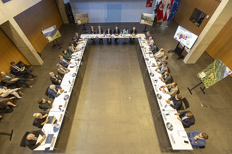 Überblick des letzten Forstgipfels im Großen Saal.