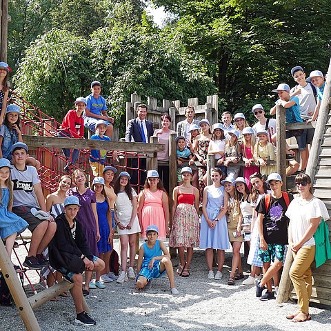 Das Treffen fand am Spielplatz im Innsbrucker Hofgarten statt.