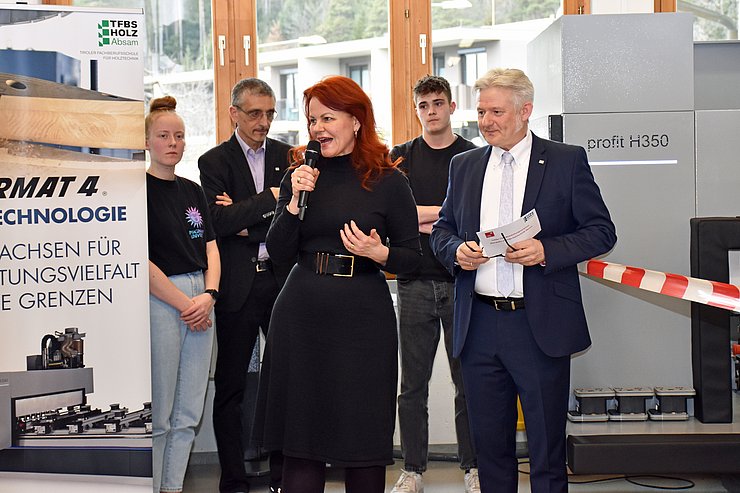 Landesrätin Cornelia Hagele beim Reden