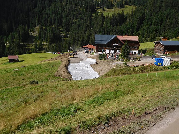 © Land Tirol/Huber Othmar Erdbau Herstellung Dammaufstandsfläche