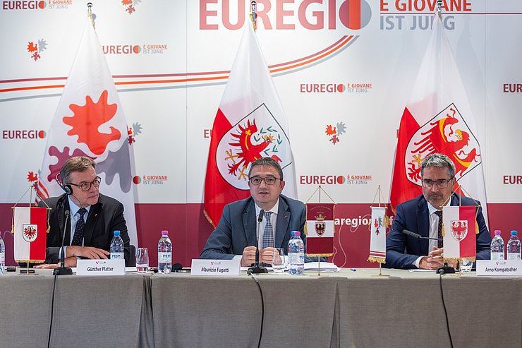 Die drei LHs am Tisch