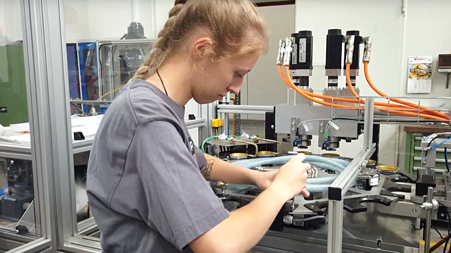 © Land Tirol / Skamen „Lehrling des Monats August 2022“ Julia Gaisbacher