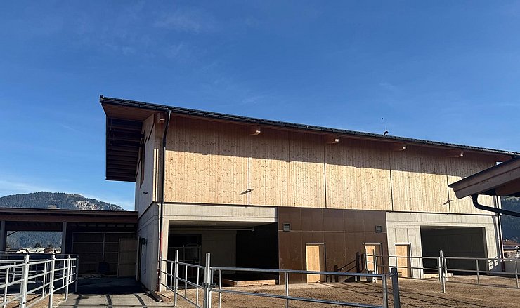 Pferdestall von außen