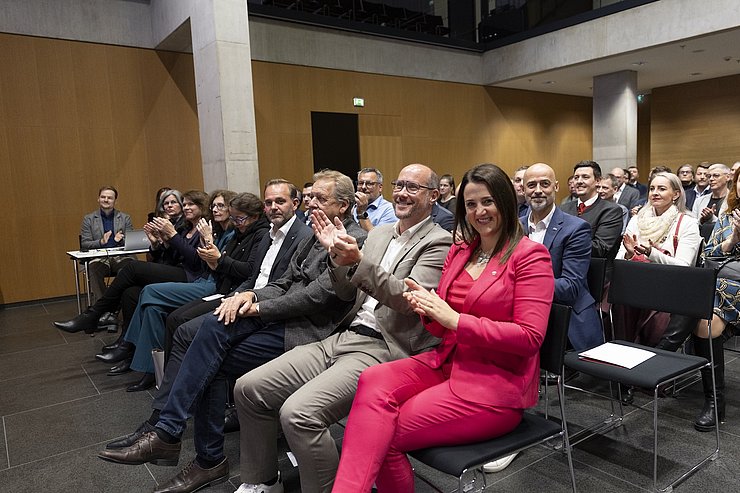 © Land Tirol/Sedlak Applaudierendes Publikum