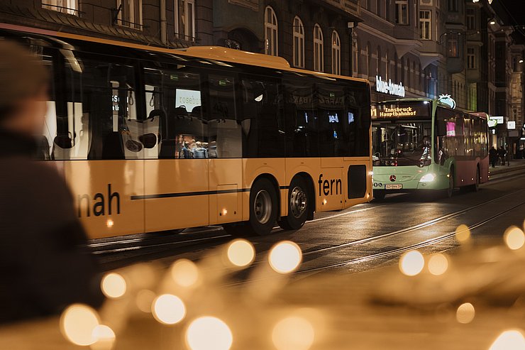 VVT Bus bei Nacht