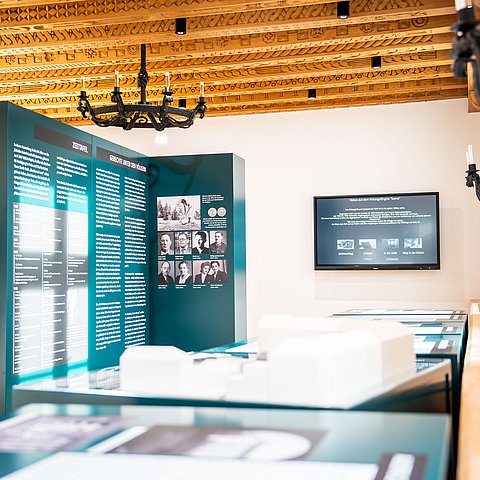 Auf den Spuren von Leokadia Justman: Am 5. Juni 2025 findet im Festsaal des Landhauses eine historische „Fahndung“ statt.