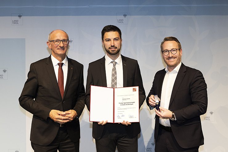 v.l.n.r.: LH Anton Mattle, Andreas Steiner, 1.LH-Stv. Philip Wohlgemuth