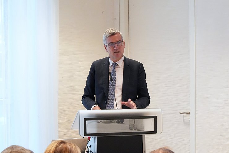 © Land Tirol/Pölzl Dorfmann sprechend