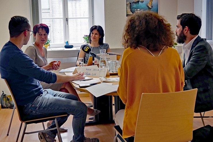 Die Präsentation fand im Rahmen eines Pressefrühstücks in den Räumlichkeiten der Landesvolksanwaltschaft statt.