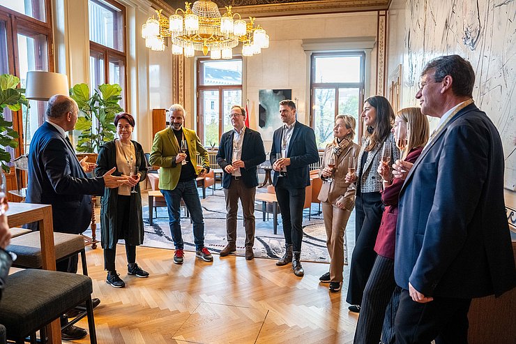Nationalratspräsident Wolfgang Sobotka empfing die Tiroler Delegation in seinen Amtsräumen.