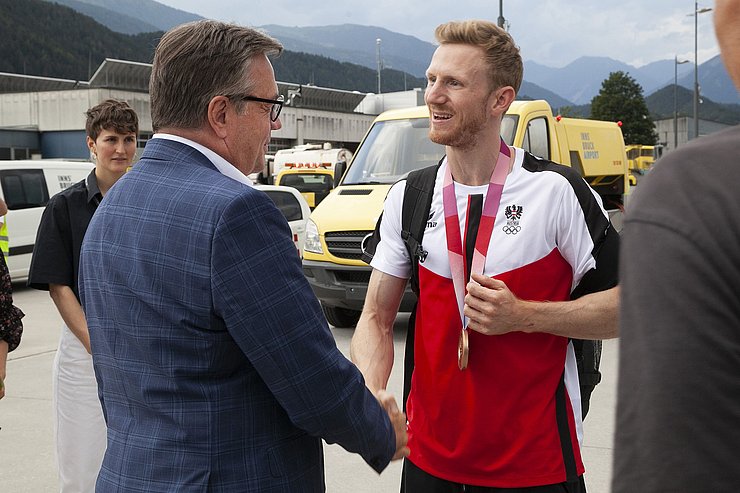 © Land Tirol/Die Fotografen Platter gratuliert Schubert