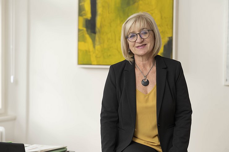 "Die heurigen Projekte zeichnen sich allesamt durch eine hohe Qualität aus – ein Beweis dafür, dass die Bildungseinrichtungen in Tirol sich ständig weiterentwickeln und die Zeichen der Zeit erkennen“, sagt Landesrätin Beate Landesrätin.