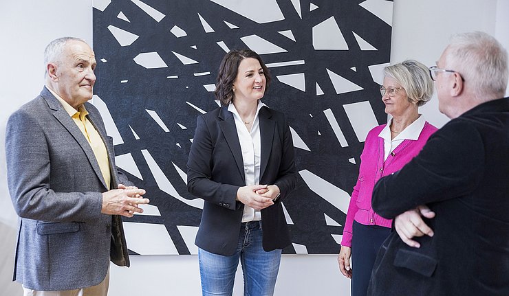 © Land Tirol/Sedlak Seniorenlandesrätin Astrid Mair lädt alle SeniorInnen herzlich zur Seniorenenquete und Seniorenmesse SENaktiv 2023 ein.