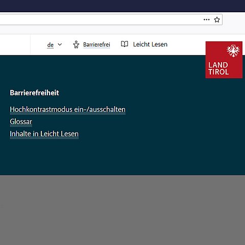 Über den Button "Barrierefrei" gelangt man auf www.tirol.gv.at zu den barrierefreien Tools der Landeswebsite.