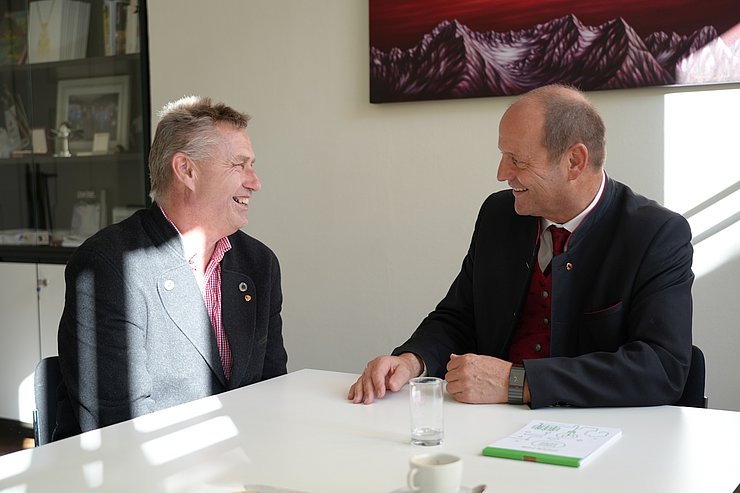 Auch LHStv Josef Geisler konnte laufend Gäste in seinem Büro begrüßen.