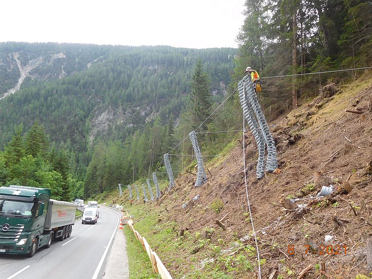 © Land Tirol/Hanny Montage Trag- und Abspannseile