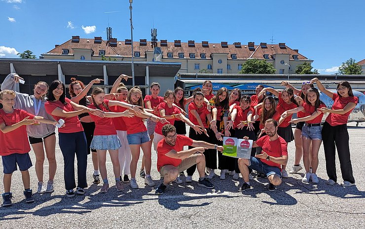 Der Oberstimmenchor der Silberstimmen BRG/BORG Schwaz unter Leitung von Thomas Waldner gewann "Silber" in der Wertung "5-Minuten-Challenge". 