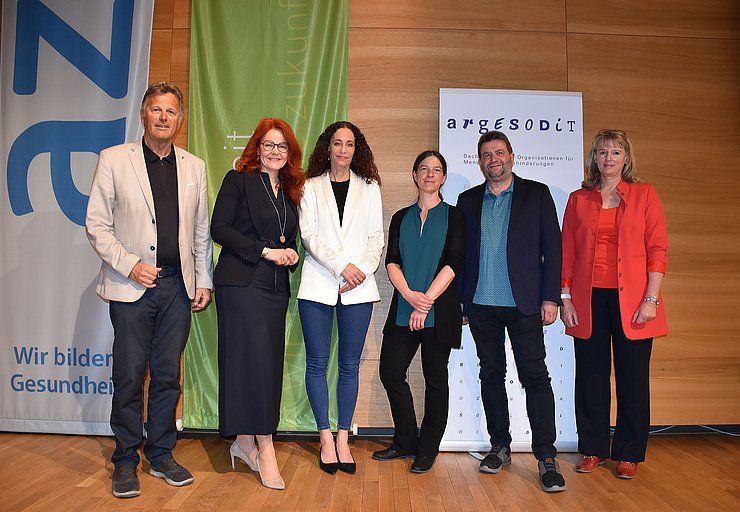 Gruppenfoto mit den genannten Personen