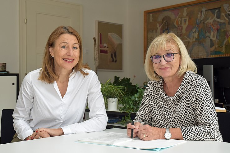 Gesundheitslandesrätin Annette Leja und BIldungslandesrätin Beate Palfrader