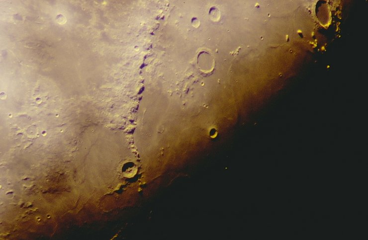 © Norbert Span Mondoberfläche