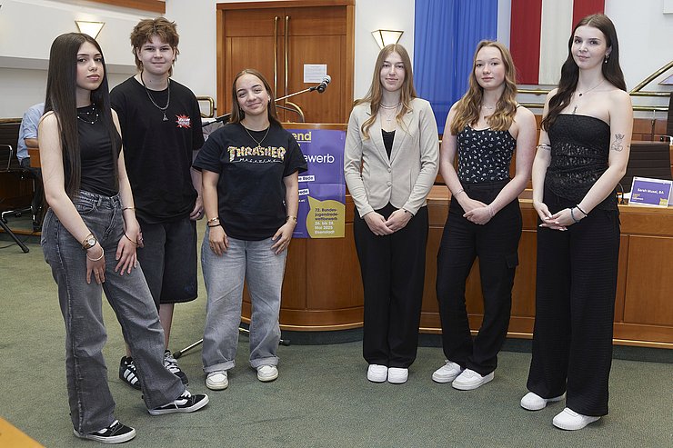 V. li. beim Bundesredewettbewerb im Burgenland Bejna Kera, Tina Victoria Rieser, Anna Nemmert, Zara von der Thannen, Soraya Gstrein und Lea Weiß (es fehlt Luisa Sauerwein). 