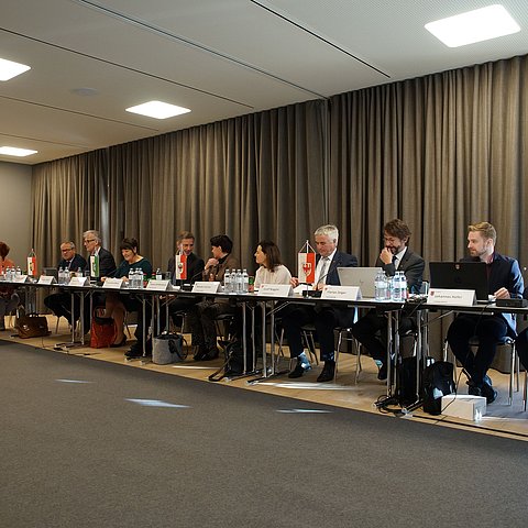 Aktuelle Themen - etwa das Informationsfreiheitspaket - standen auf der Tagesordnung.