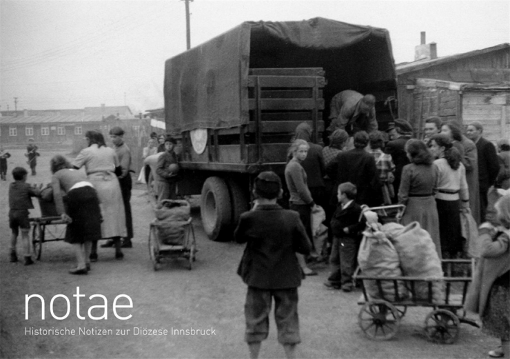 Kartoffelverteilung im Flüchtlingslager Reichenau