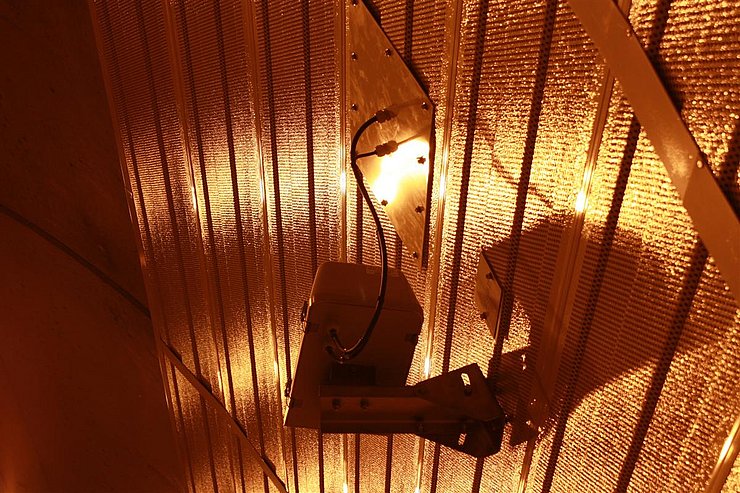 © Land Tirol Leuchtdichtekamera im Innenbereich