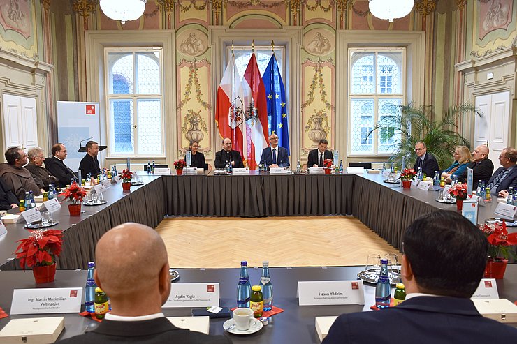 © Land Tirol/Krepper Gruppengespräch