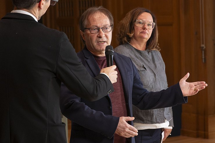 © Land Tirol/Die Fotografen "Mit der Ausstellung, den Führungen und dem Rahmenprogramm erreicht man die allgemein interessierte Öffentlichkeit und vor allem die Jugend", betonte Horst Schreiber.
