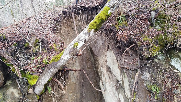 © Land Tirol Ausbruchstelle des Felsen