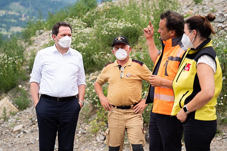 BM Totschnig und LRin Mair vor Ort beim Lokalaugenschein